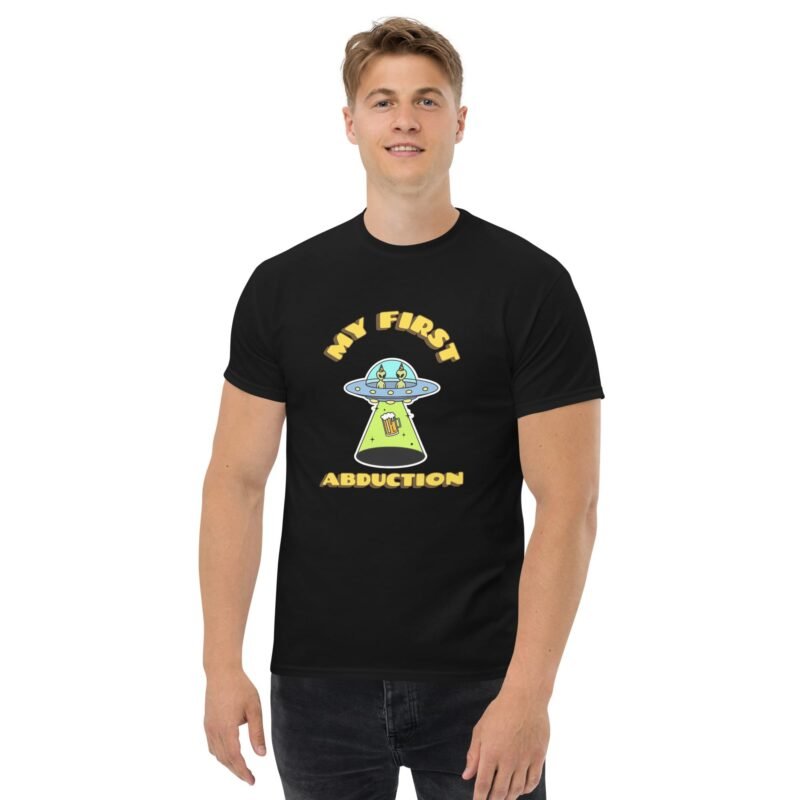 UFO T-Shirt: My First Abduction with Beer Print - Unisex classic tee - Imagen 8