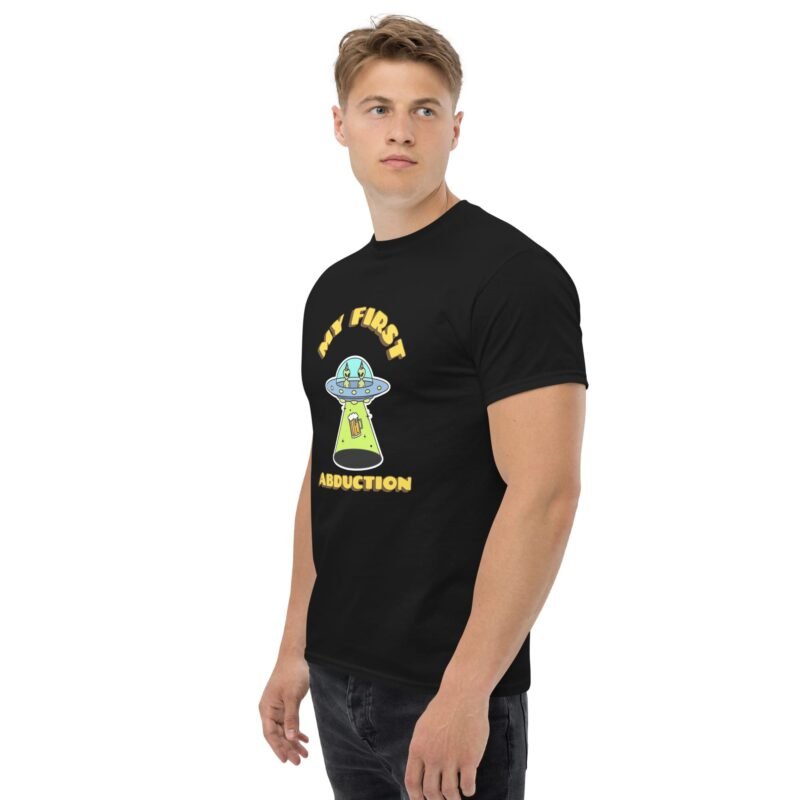 UFO T-Shirt: My First Abduction with Beer Print - Unisex classic tee - Imagen 11