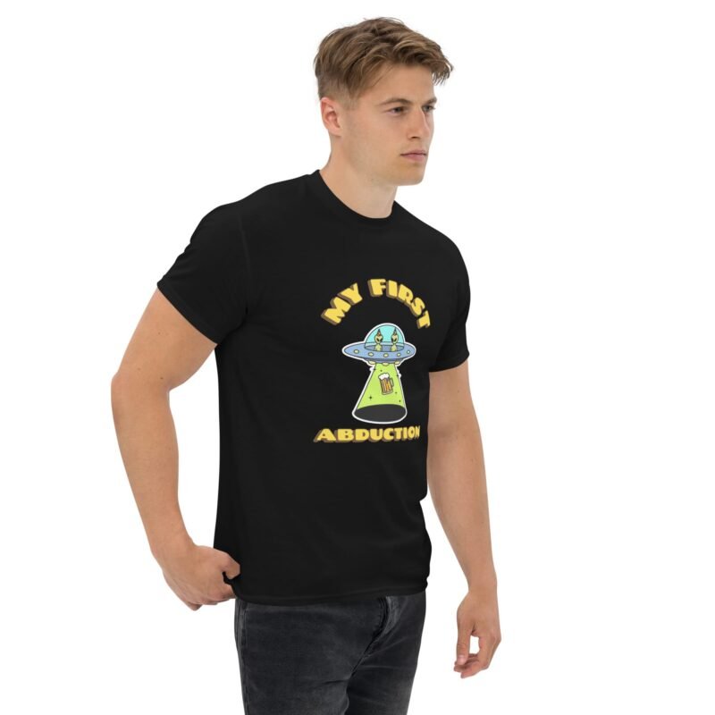 UFO T-Shirt: My First Abduction with Beer Print - Unisex classic tee - Imagen 13