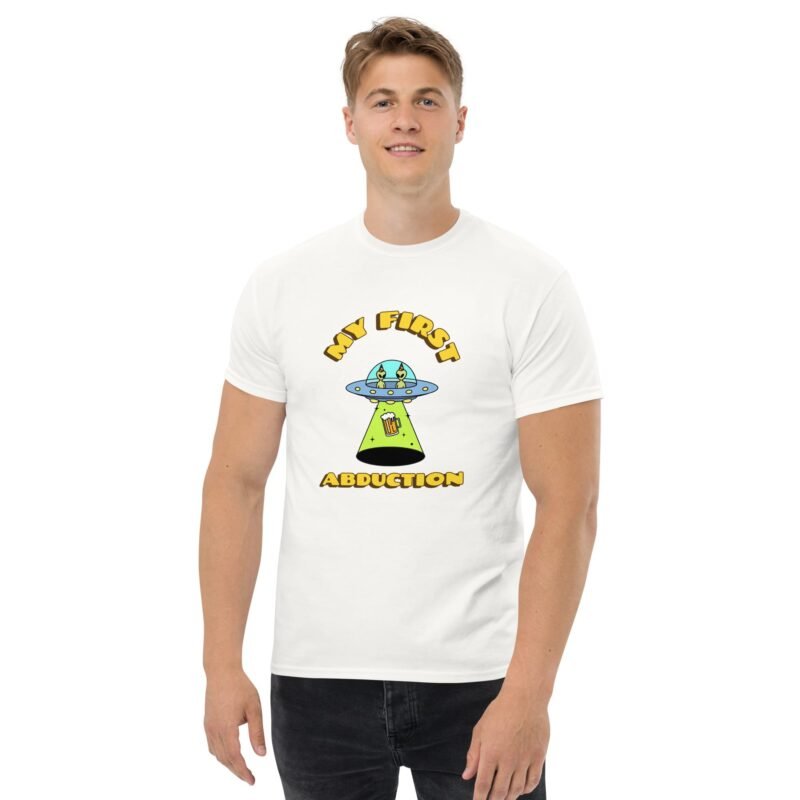 UFO T-Shirt: My First Abduction with Beer Print - Unisex classic tee - Imagen 25